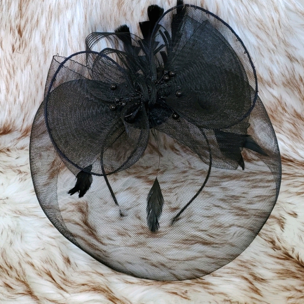NWOT Handmade Veil Fashion Headband with Large Bow